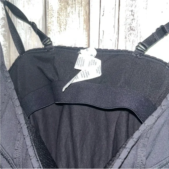 Lululemon Debut Tank - Picture 4 of 5